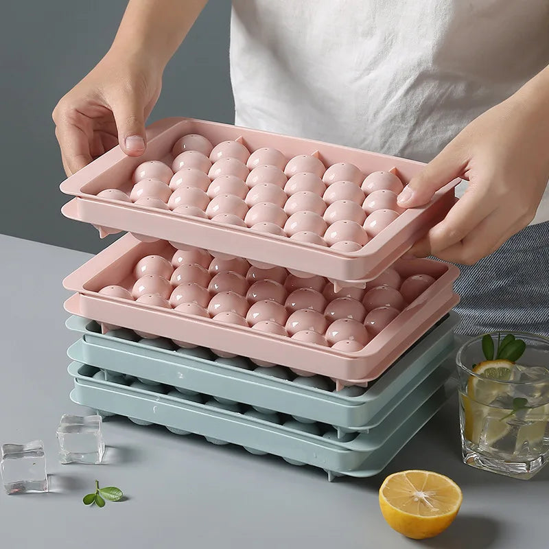 3D Round Ice Cube Tray with Plastic Lid