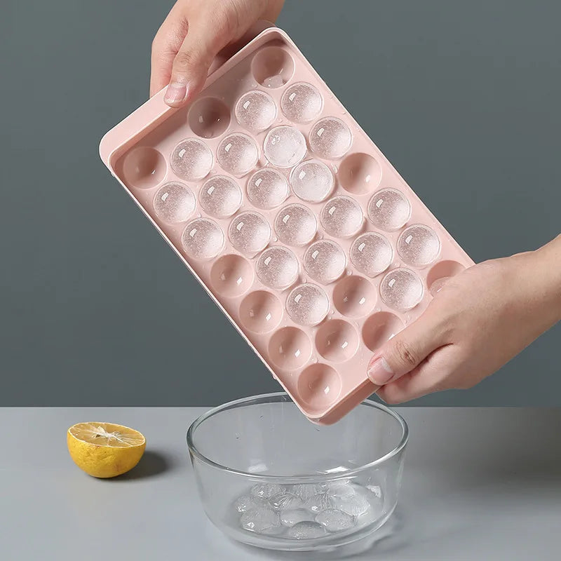 3D Round Ice Cube Tray with Plastic Lid