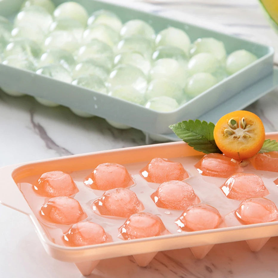 3D Round Ice Cube Tray with Plastic Lid