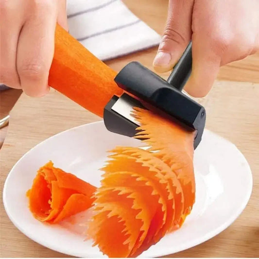 Spiral fruit peeler