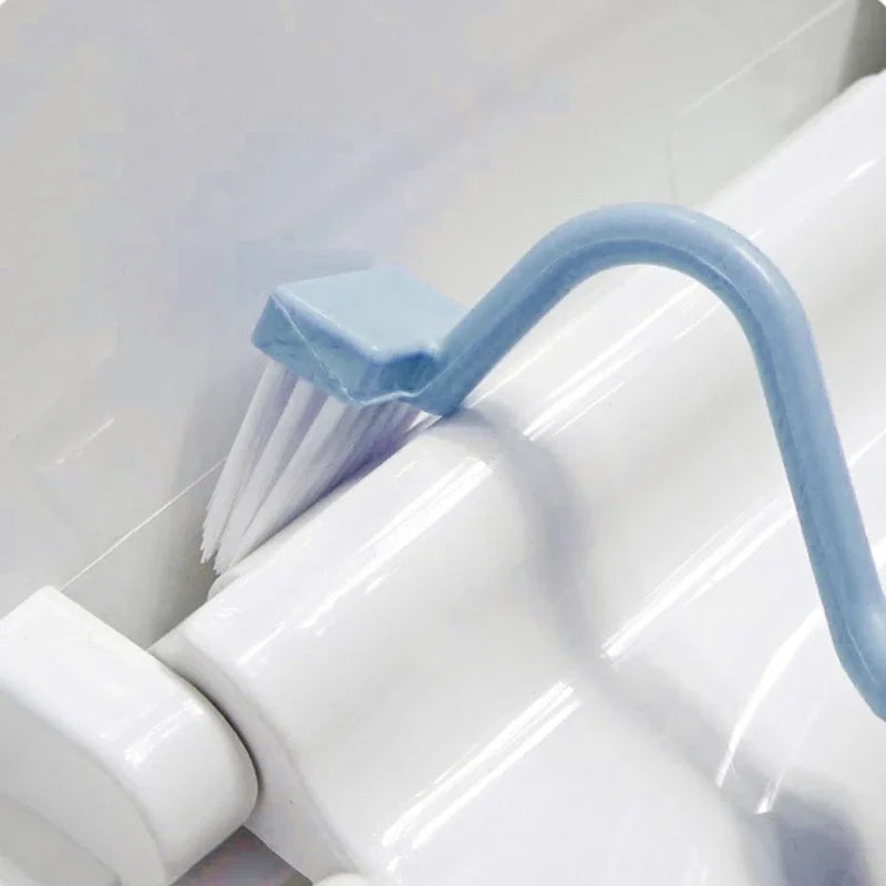 S-shaped toilet cleaning brush